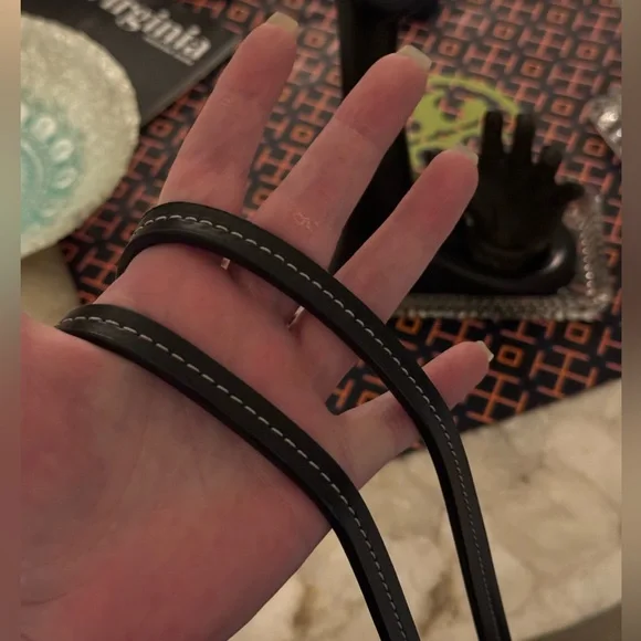 MICHAEL KORS TRAVEL LARGE TOP ZIP TOTE - Picture 6 of 14